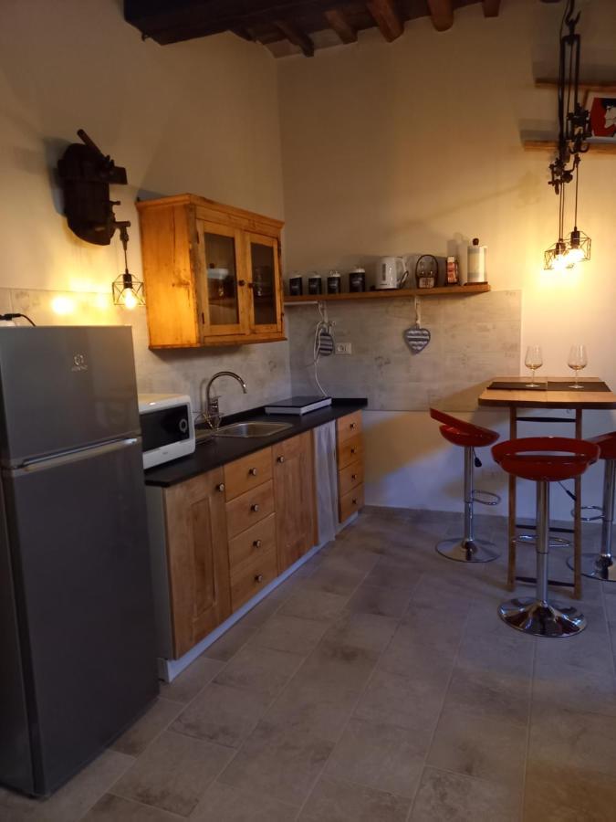 La Casa Della Luna Apartment Terricciola ภายนอก รูปภาพ